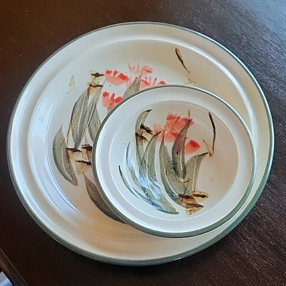 Studio Pottery Serving Plate With Attached Dipping Bowl - Picture 1 of 7